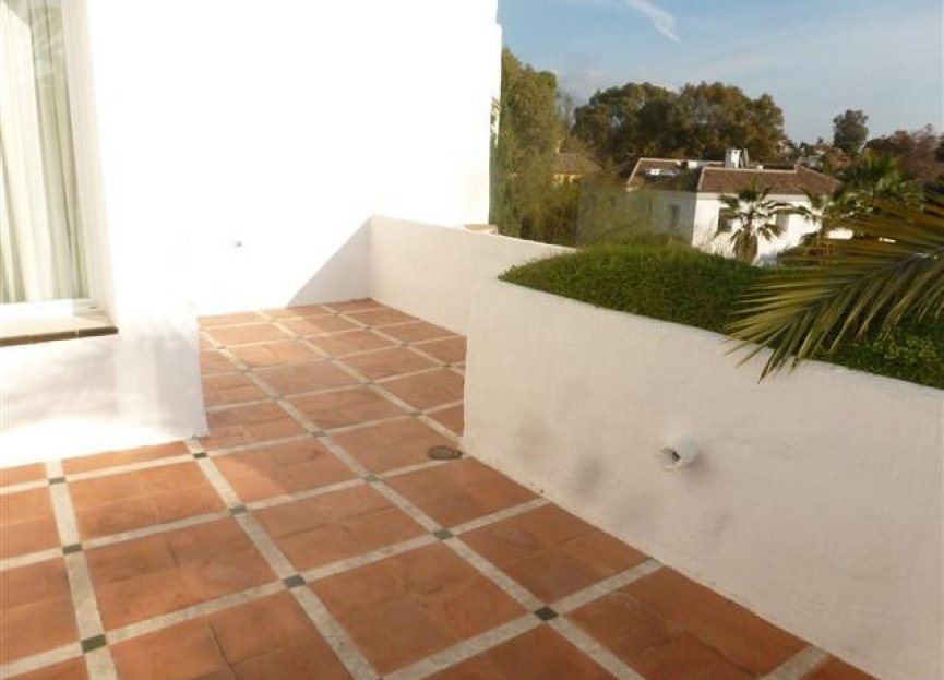 Resale - Apartment - Penthouse - Marbella - Guadalmina Baja