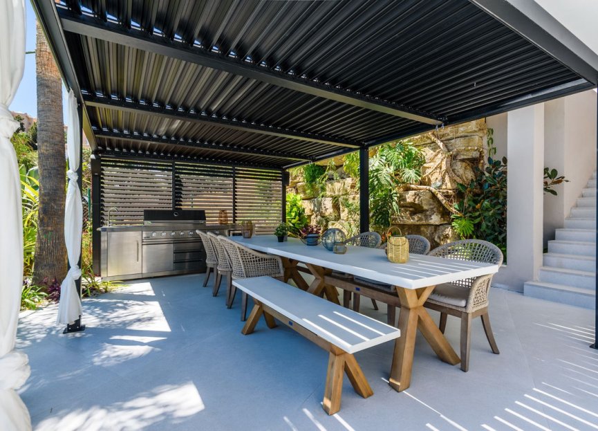 Resale - House - Detached Villa - Marbella - Elviria