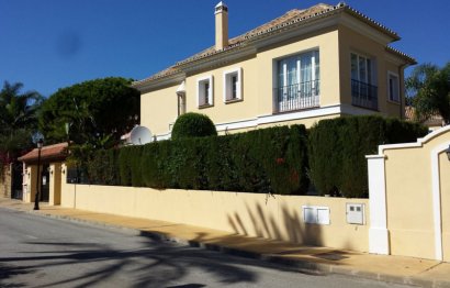 Resale - House - Townhouse - Marbella - Elviria