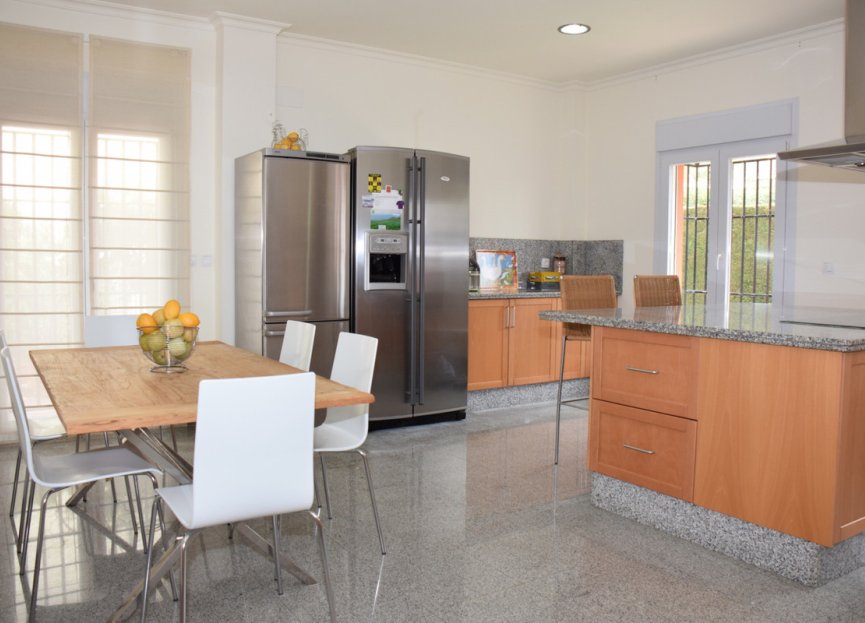 Resale - House - Detached Villa - Marbella - Santa Clara