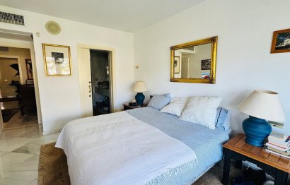 Resale - Apartment - Middle Floor Apartment - Marbella - Puerto Banús