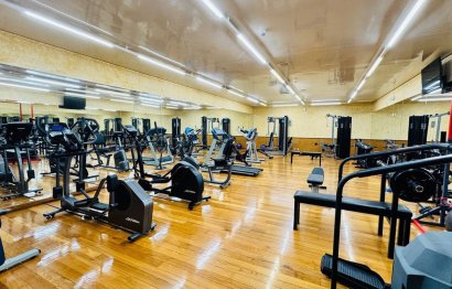 Resale - Apartment - Middle Floor Apartment - Marbella - Puerto Banús