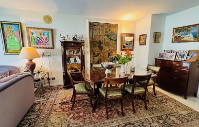 Resale - Apartment - Middle Floor Apartment - Marbella - Puerto Banús