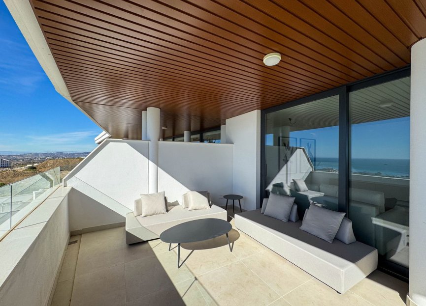 Resale - Apartment - Middle Floor Apartment - Fuengirola - Higueron