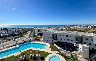 Resale - Apartment - Middle Floor Apartment - Fuengirola - Higueron