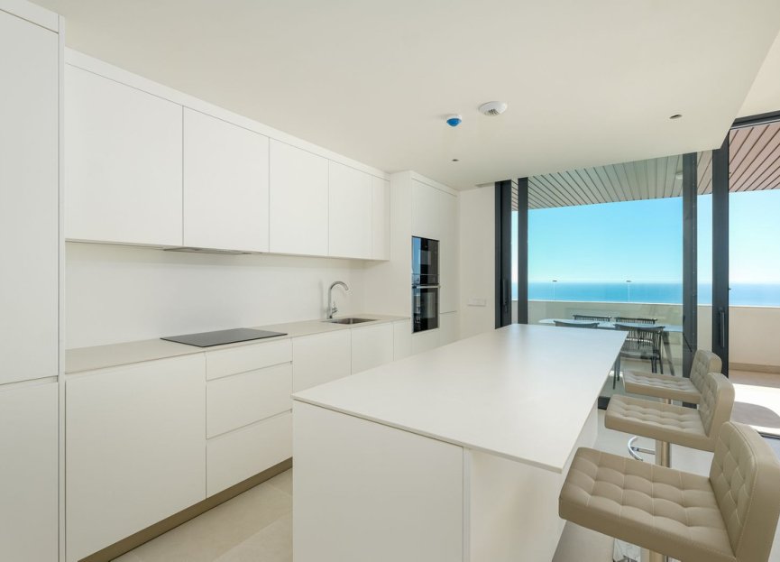 Resale - Apartment - Middle Floor Apartment - Fuengirola - Higueron