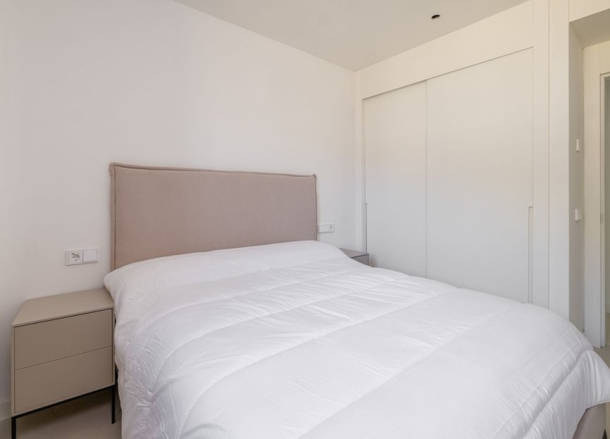 Resale - Apartment - Middle Floor Apartment - Fuengirola - Higueron