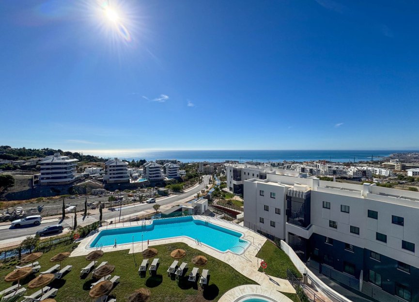 Resale - Apartment - Middle Floor Apartment - Fuengirola - Higueron