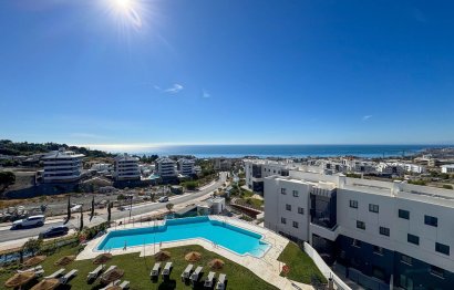 Resale - Apartment - Middle Floor Apartment - Fuengirola - Higueron