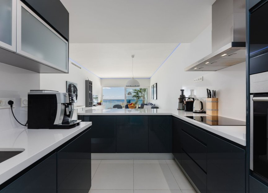 Resale - Apartment - Middle Floor Apartment - Fuengirola - Higueron