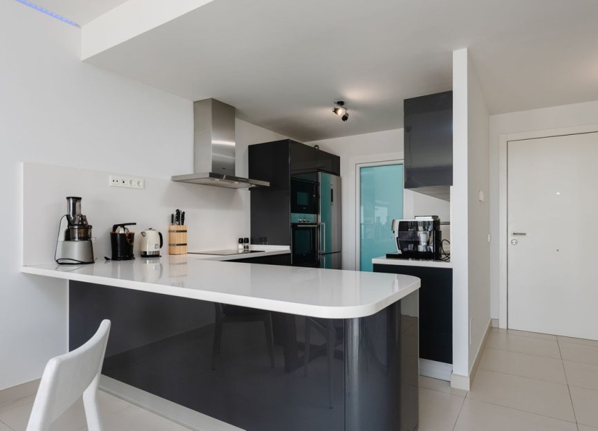 Resale - Apartment - Middle Floor Apartment - Fuengirola - Higueron