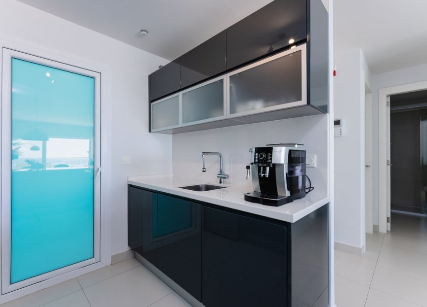 Resale - Apartment - Middle Floor Apartment - Fuengirola - Higueron