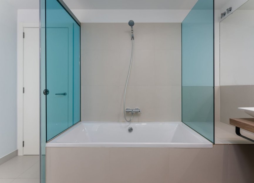 Resale - Apartment - Middle Floor Apartment - Fuengirola - Higueron