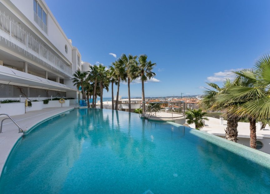 Resale - Apartment - Middle Floor Apartment - Fuengirola - Higueron