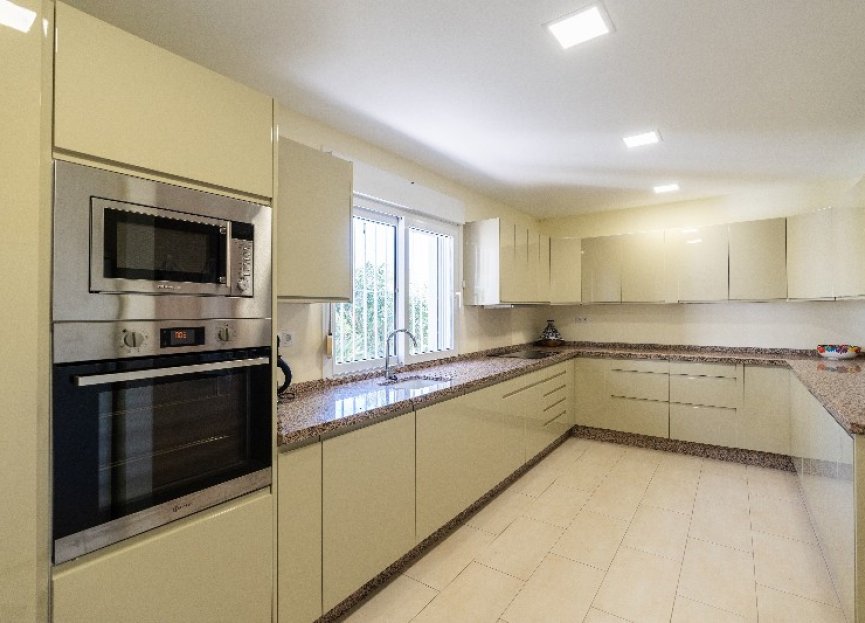 Reventa - House - Detached Villa - Marbella - Marbesa