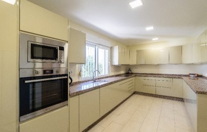 Reventa - House - Detached Villa - Marbella - Marbesa