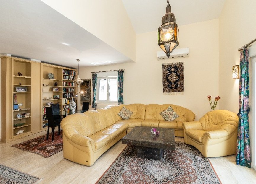 Reventa - House - Detached Villa - Marbella - Marbesa