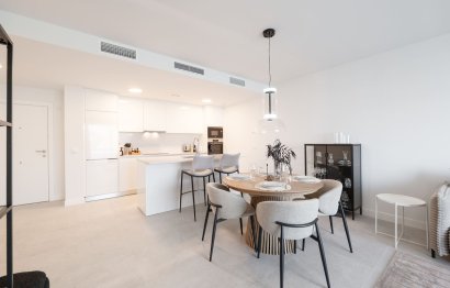 Resale - Apartment - Middle Floor Apartment - Estepona - Estepona Centro