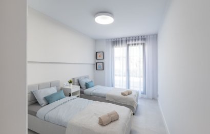 Resale - Apartment - Middle Floor Apartment - Estepona - Estepona Centro