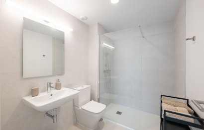 Resale - Apartment - Middle Floor Apartment - Estepona - Estepona Centro