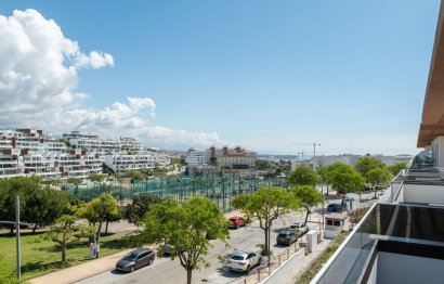 Resale - Apartment - Middle Floor Apartment - Estepona - Estepona Centro