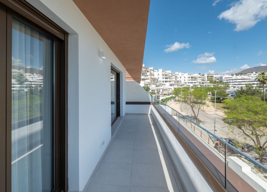 Resale - Apartment - Middle Floor Apartment - Estepona - Estepona Centro