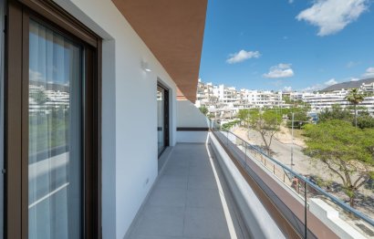 Resale - Apartment - Middle Floor Apartment - Estepona - Estepona Centro