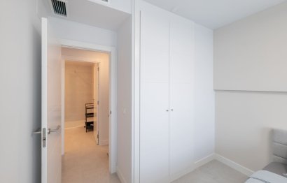 Resale - Apartment - Middle Floor Apartment - Estepona - Estepona Centro