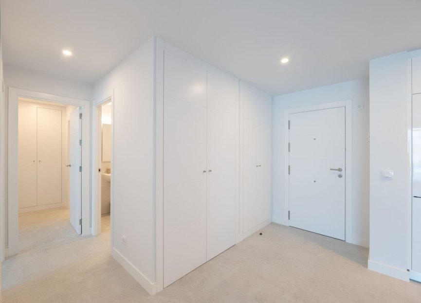 Resale - Apartment - Middle Floor Apartment - Estepona - Estepona Centro