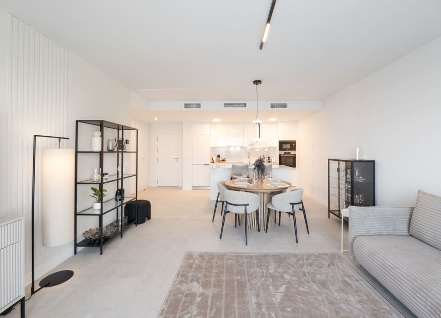 Resale - Apartment - Middle Floor Apartment - Estepona - Estepona Centro