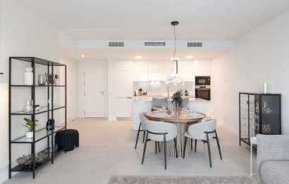 Resale - Apartment - Middle Floor Apartment - Estepona - Estepona Centro