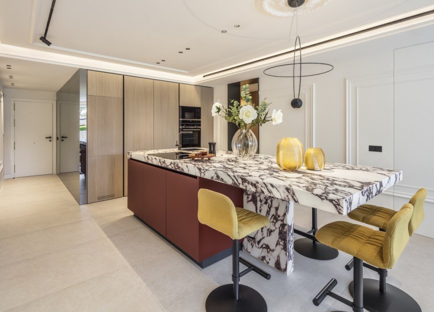 Resale - Apartment - Middle Floor Apartment - Marbella - The Golden Mile