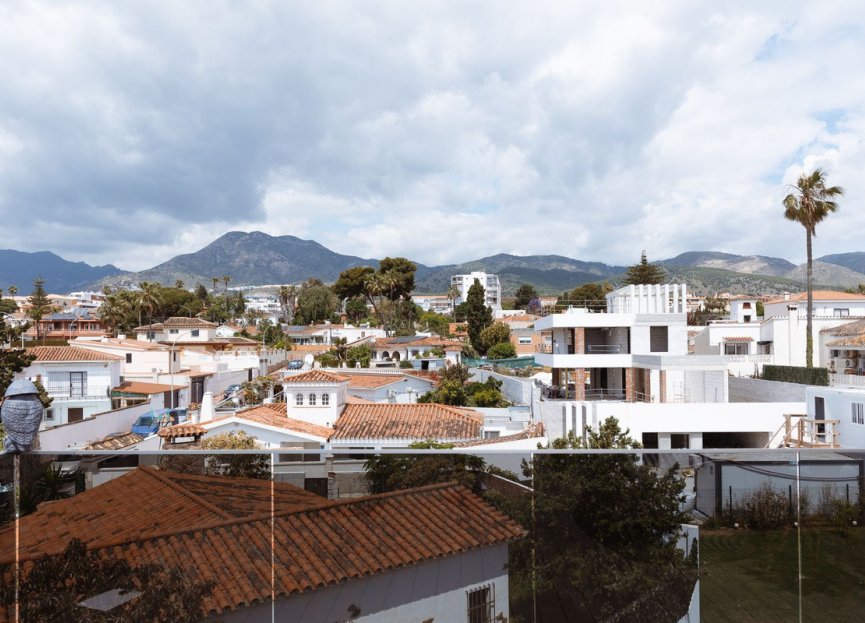 Resale - House - Detached Villa - Benalmádena - Benalmadena Centro