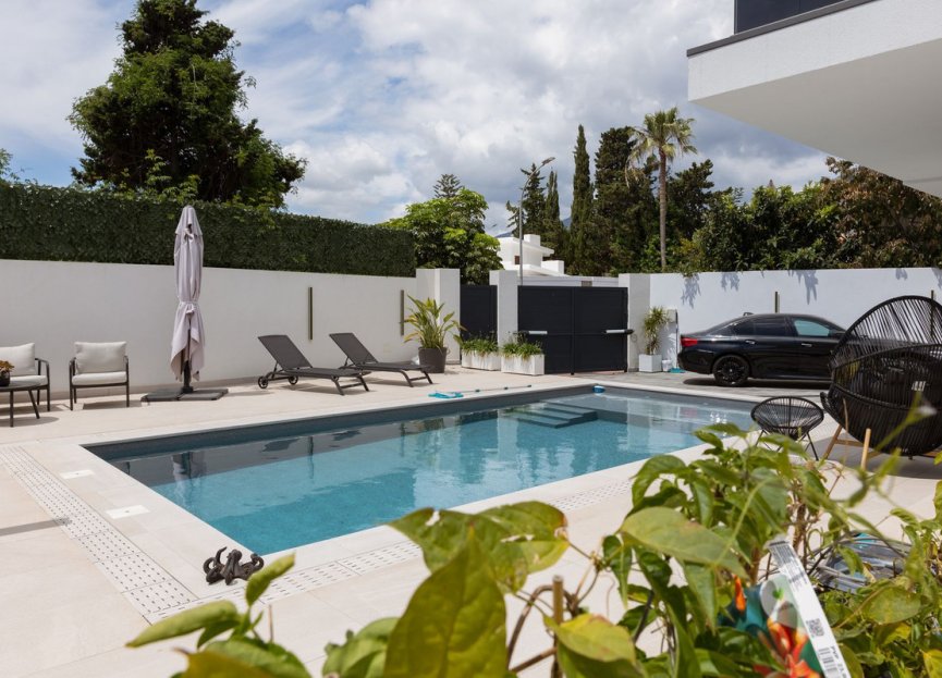 Resale - House - Detached Villa - Benalmádena - Benalmadena Centro