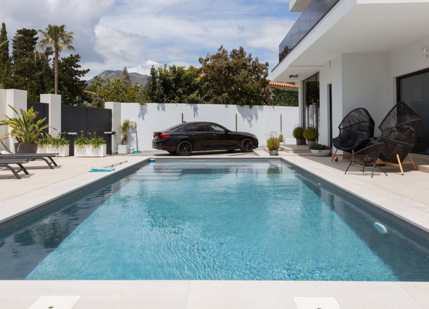 Resale - House - Detached Villa - Benalmádena - Benalmadena Centro