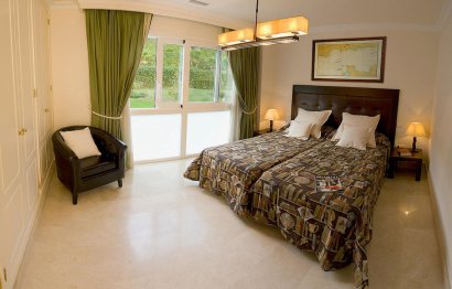 Resale - Ground floor apartment - Marbella - Nueva Andalucia