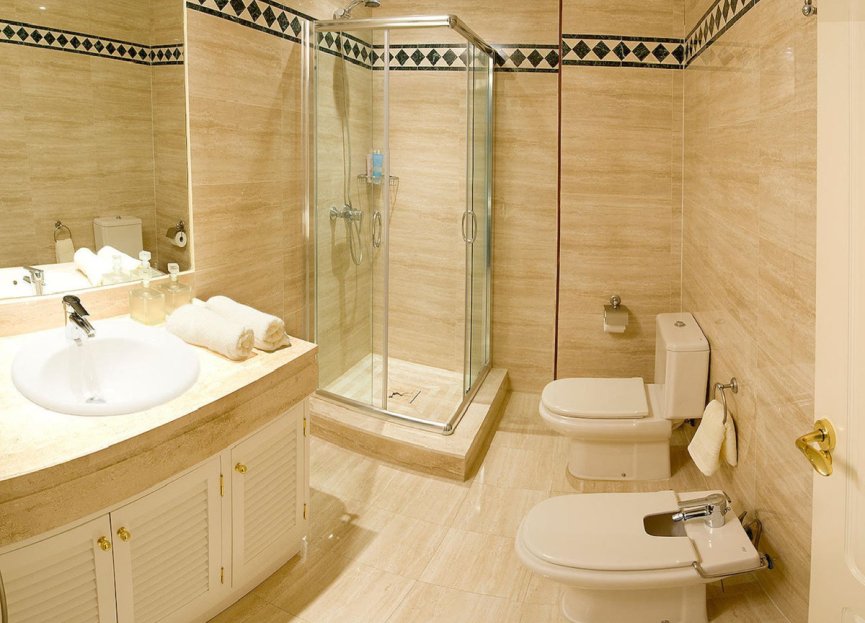 Resale - Ground floor apartment - Marbella - Nueva Andalucia