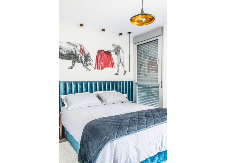 Resale - Apartment - Middle Floor Apartment - Estepona - Estepona Centro