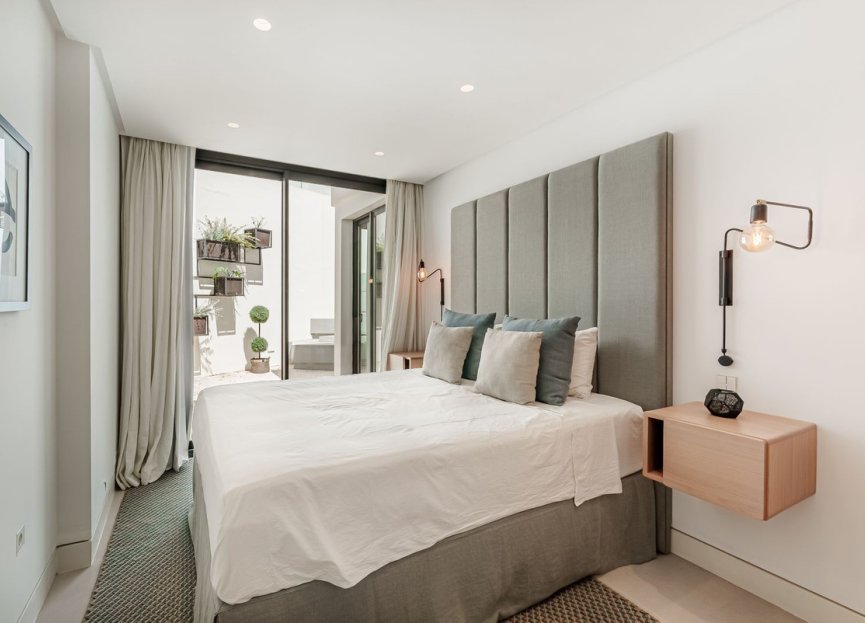 Reventa - House - Detached Villa - Marbella - Nueva Andalucia