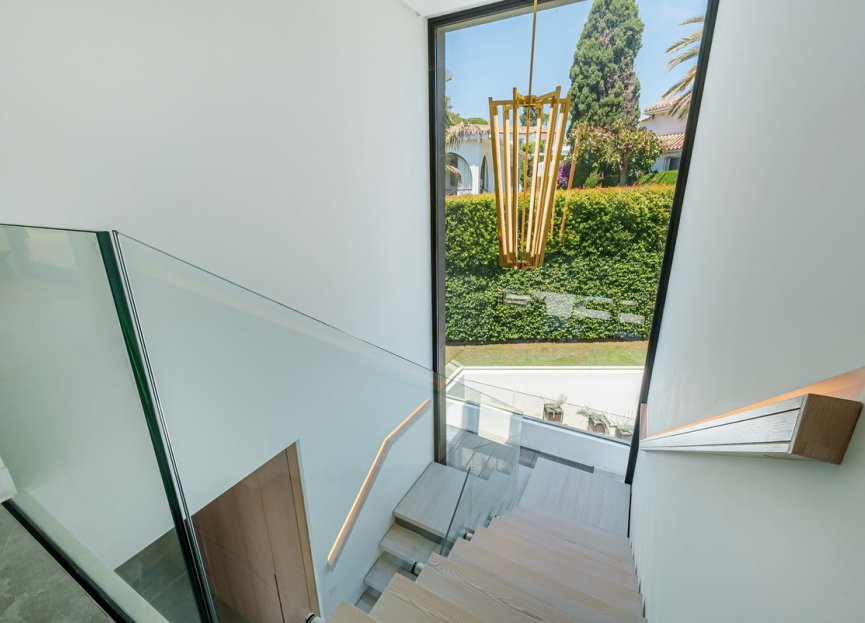 Reventa - House - Detached Villa - Marbella - Nueva Andalucia