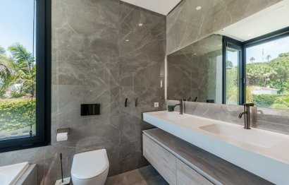 Reventa - House - Detached Villa - Marbella - Nueva Andalucia