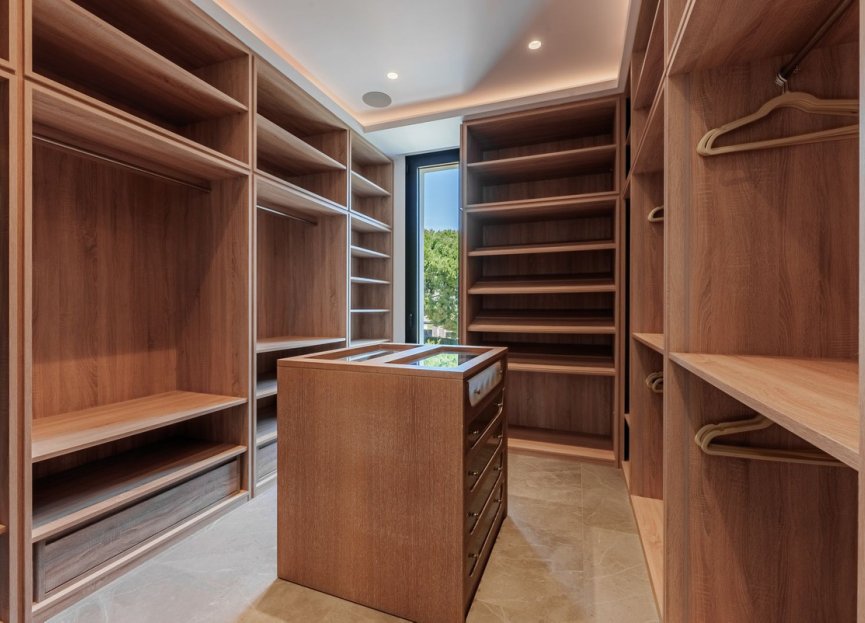 Reventa - House - Detached Villa - Marbella - Nueva Andalucia