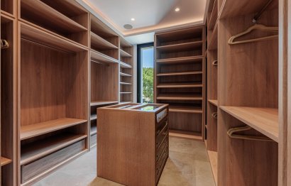 Reventa - House - Detached Villa - Marbella - Nueva Andalucia