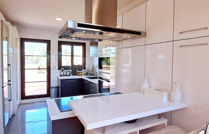 Resale - Apartment - Penthouse - Estepona - New Golden Mile