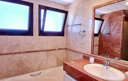 Resale - Apartment - Penthouse - Estepona - New Golden Mile