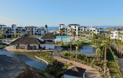 Resale - Apartment - Penthouse - Estepona - Estepona Centro