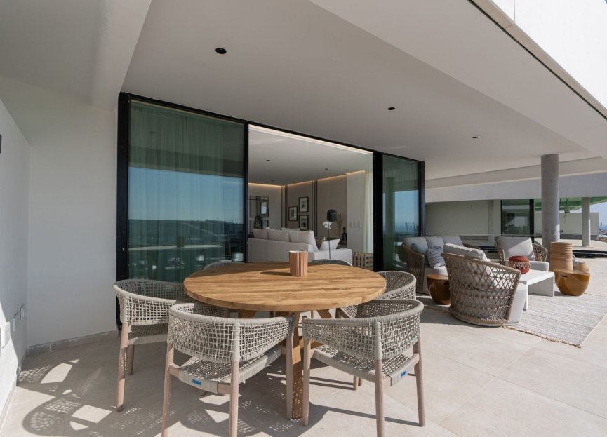 Resale - Apartment - Penthouse - Estepona - Estepona Centro