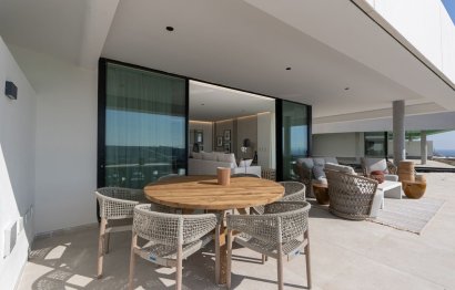 Resale - Apartment - Penthouse - Estepona - Estepona Centro