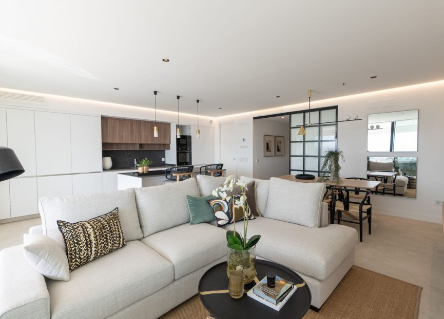 Resale - Apartment - Penthouse - Estepona - Estepona Centro