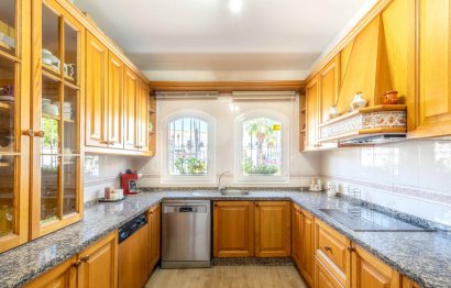 Reventa - House - Townhouse - Fuengirola - Fuengirola Centro